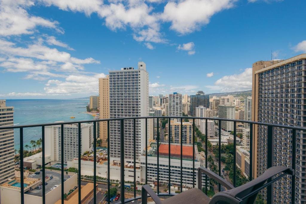 Junior Suite with Ocean View room - Image 2