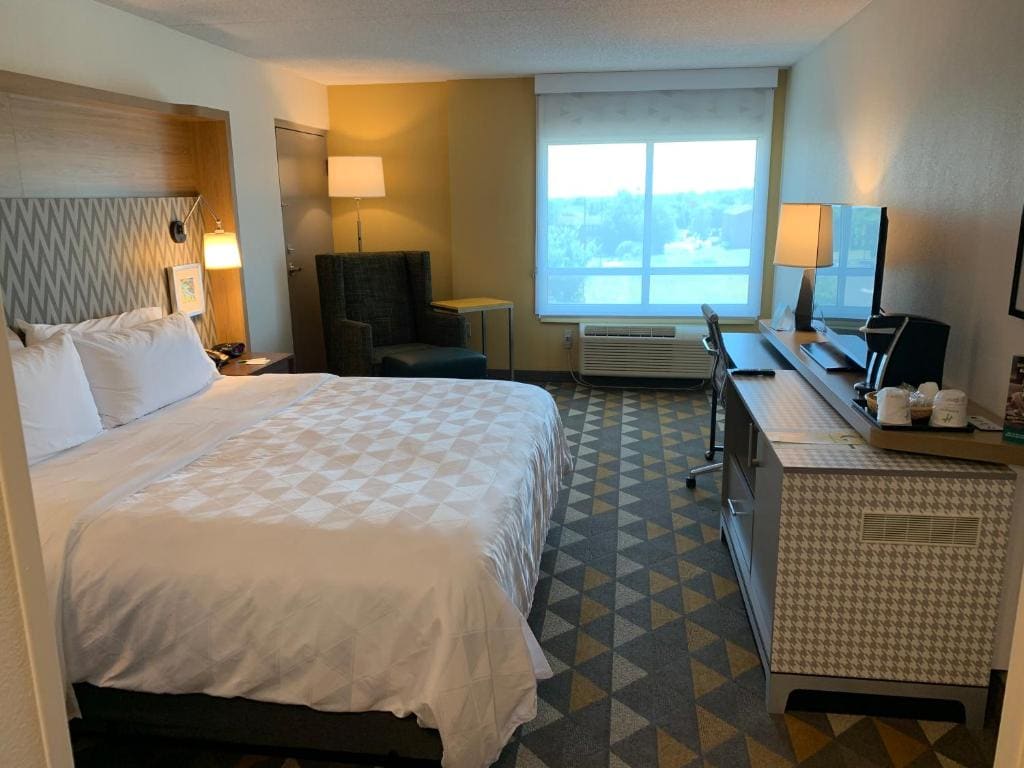 Standard King Room room - Image 2