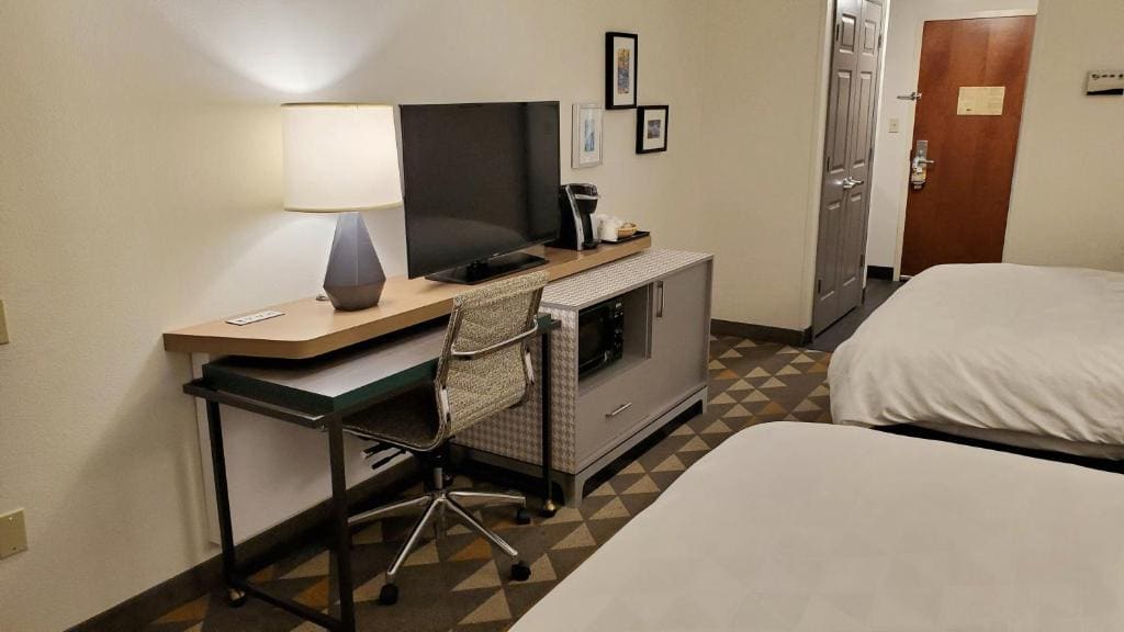 Standard Queen Room with Two Queen Beds room - Image 2
