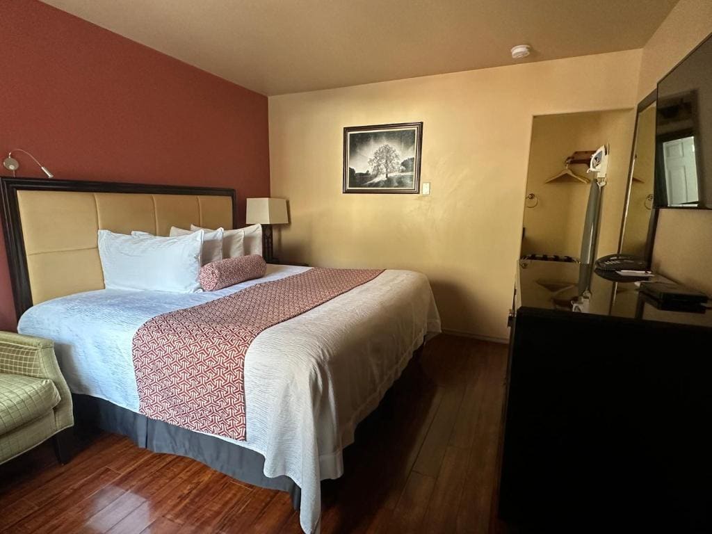 King Room room - Image 1