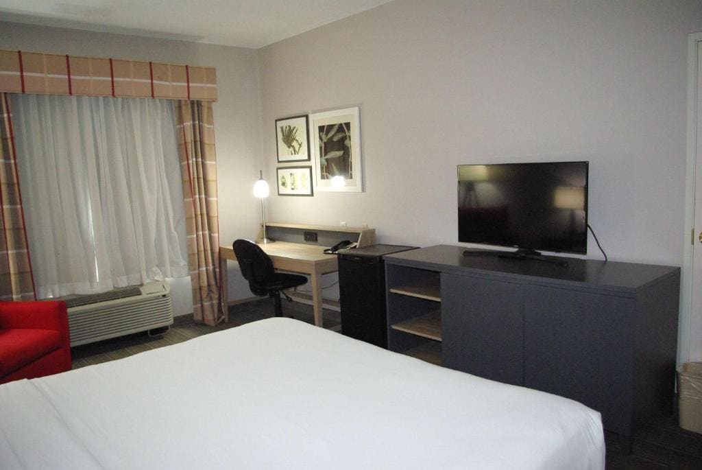 King Room - Non-Smoking room - Image 2