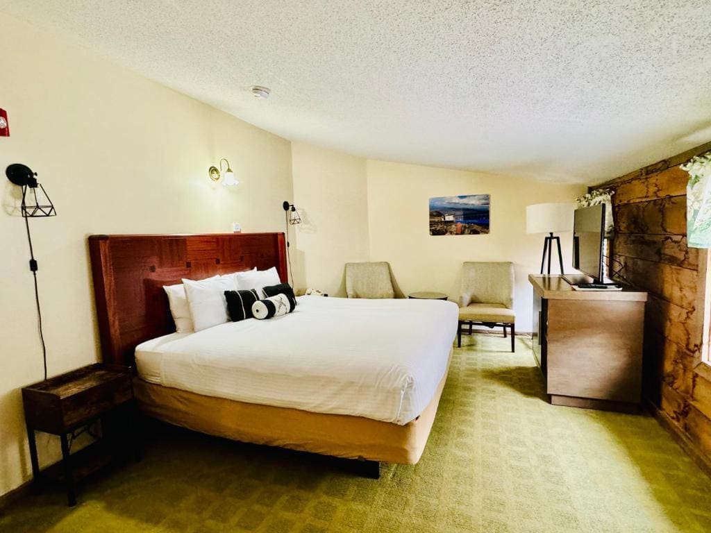 Standard King Room room - Image 1