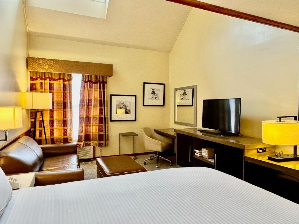 Family Loft Rooms room - Image 3