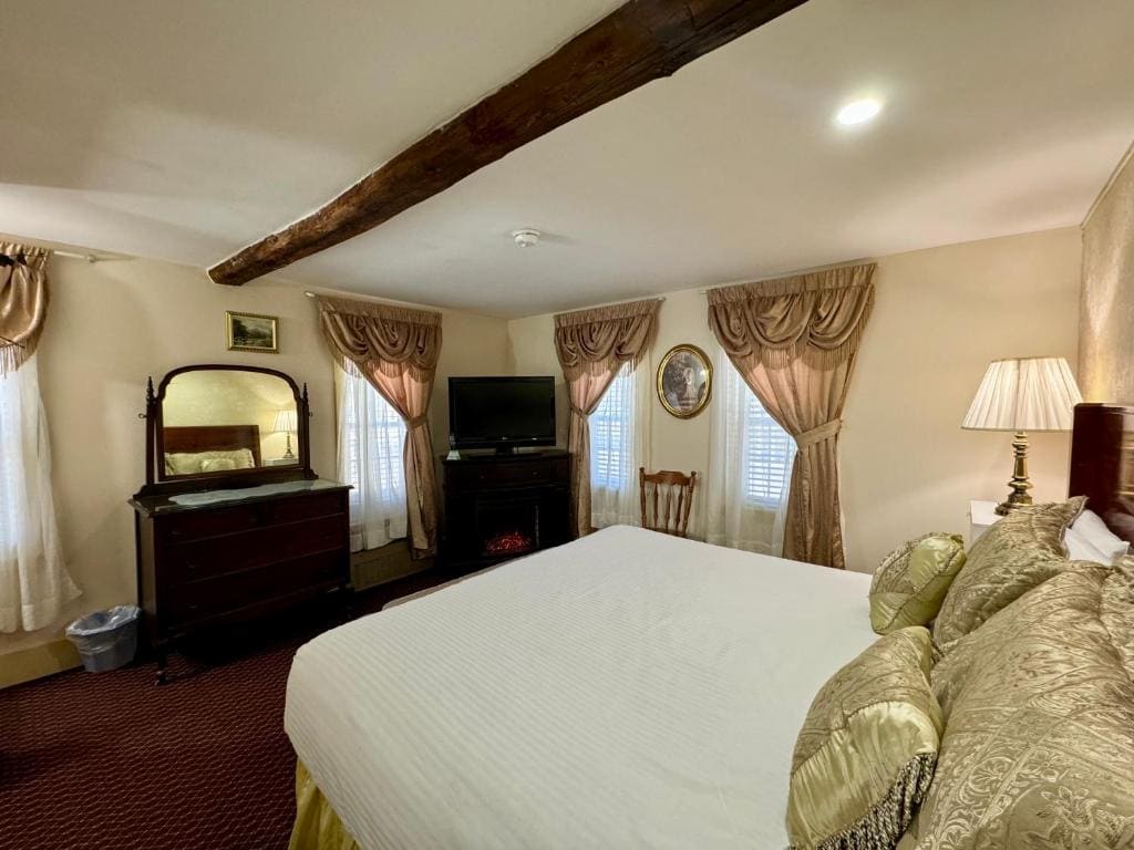 Standard King Room room - Image 2