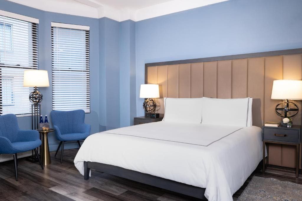 Lux King room - Image 1