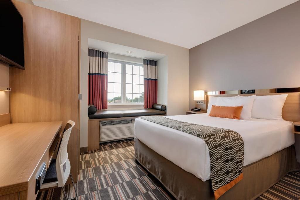 Queen Room - Non-Smoking room - Image 1