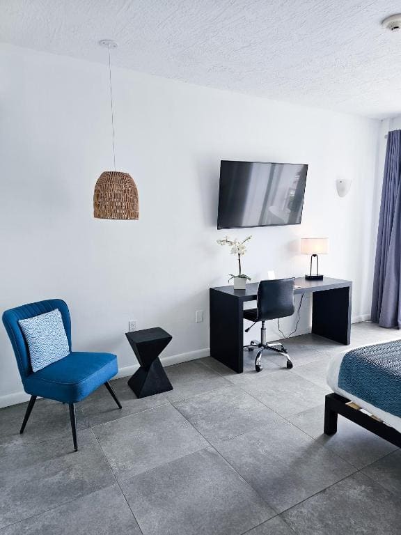 King Room with Balcony and City View - Non-Smoking room - Image 2
