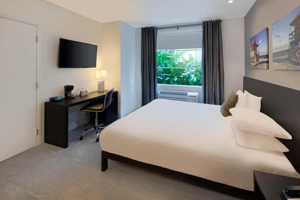 King Room - Non-Smoking room - Image 1