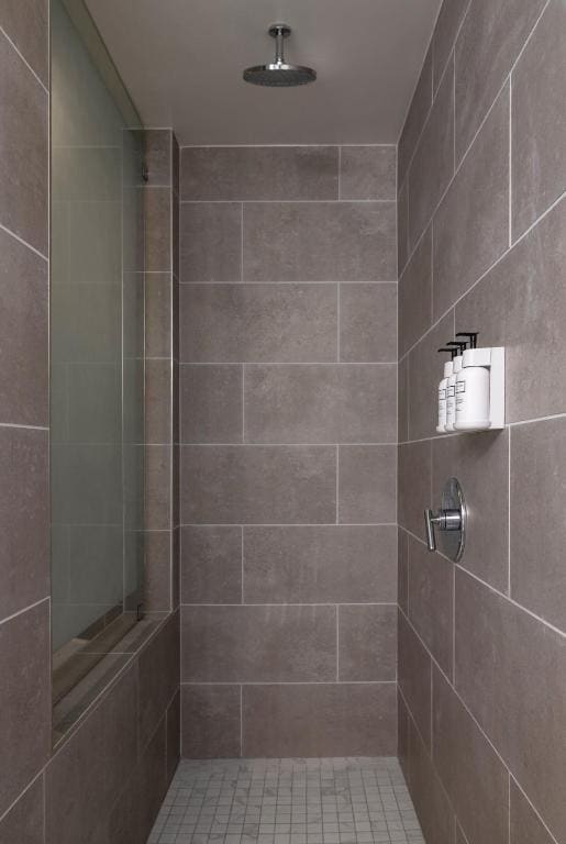 King Room with Jetted Tub - Non-Smoking room - Image 1