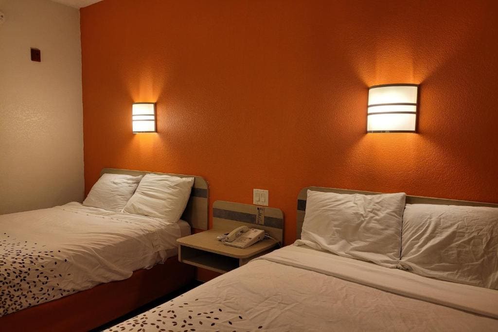 2 Full Beds Non-Smoking room - Image 3