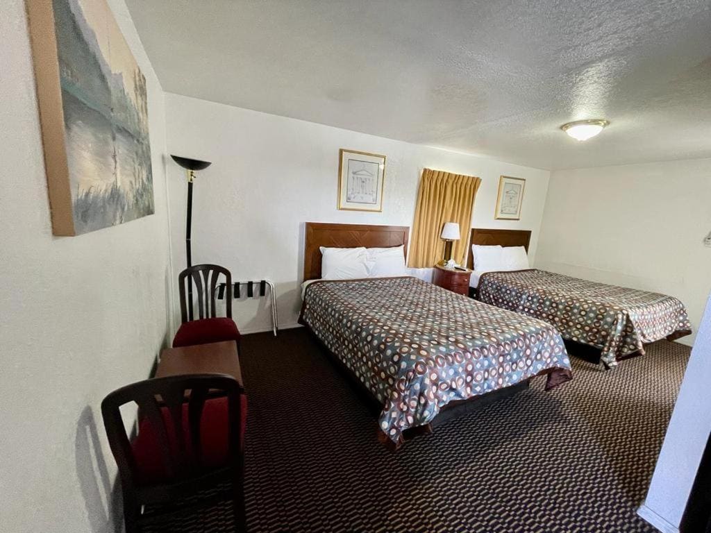 Queen Room room - Image 2