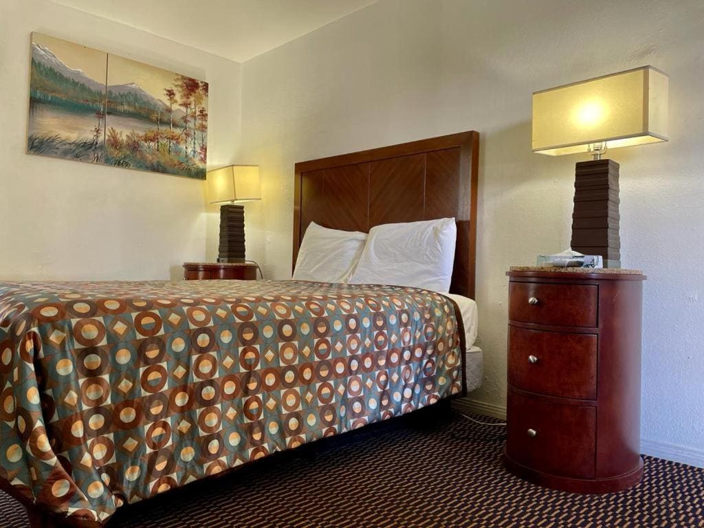 Queen Room room - Image 1