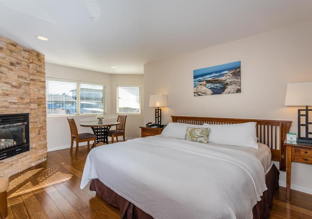 Standard King Room room - Image 1
