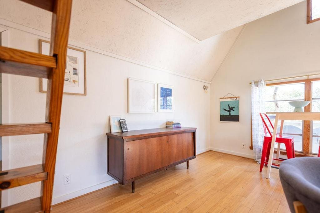 Two-Bedroom Bungalow room - Image 1