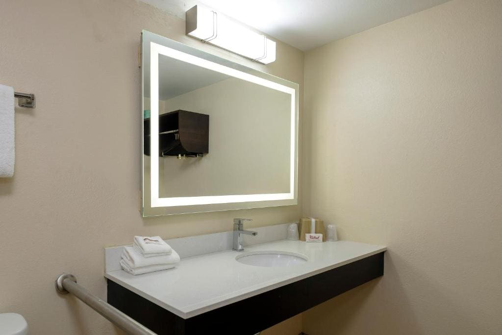 Superior King Room - Non-Smoking room - Image 3