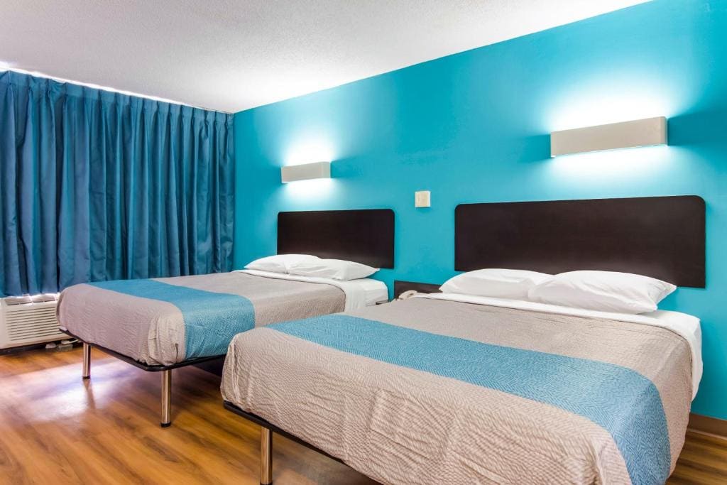 Deluxe King Room - Non-Smoking room - Image 1