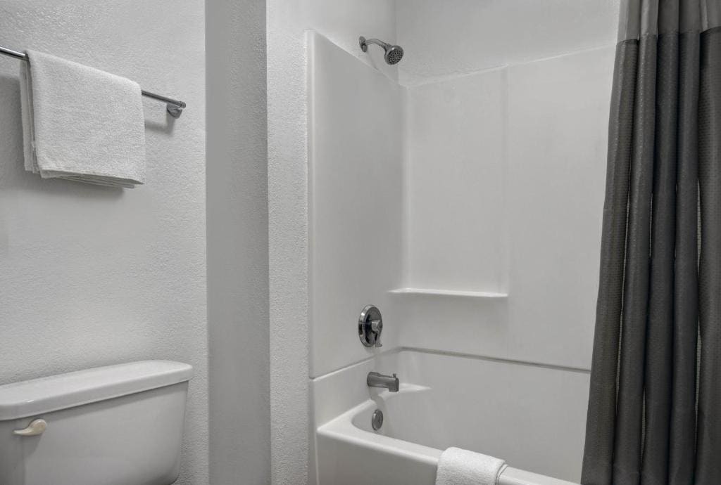 Quadruple Room room - Image 3