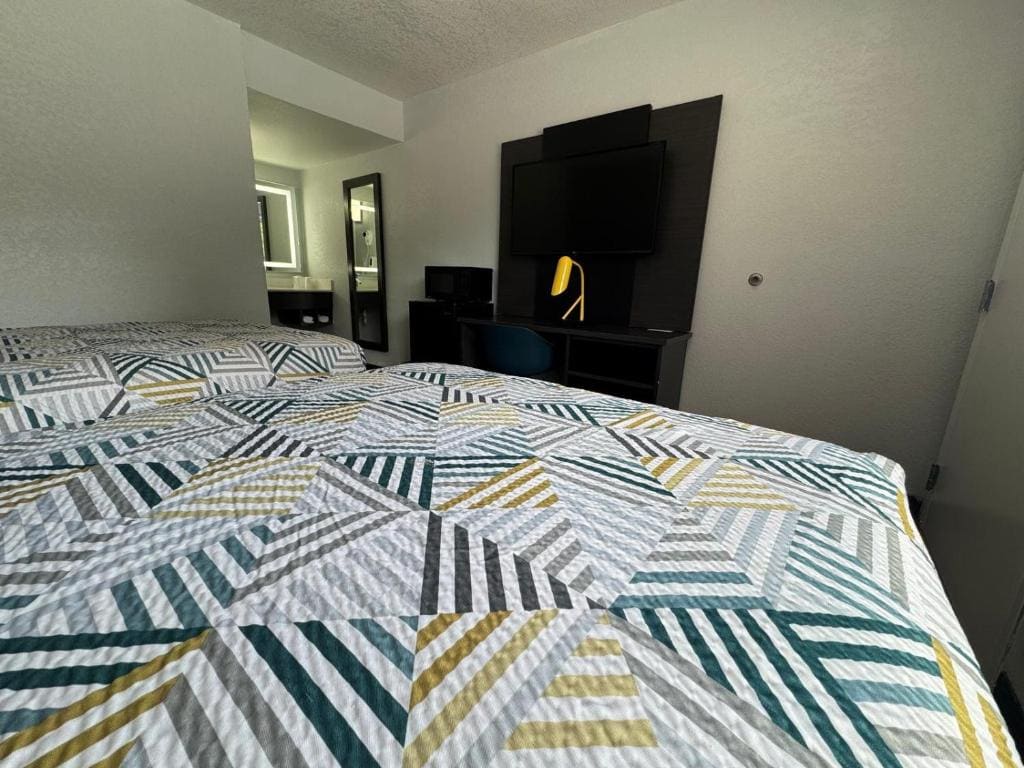 2 Full Beds | Non-Smoking, Micfridge room - Image 2