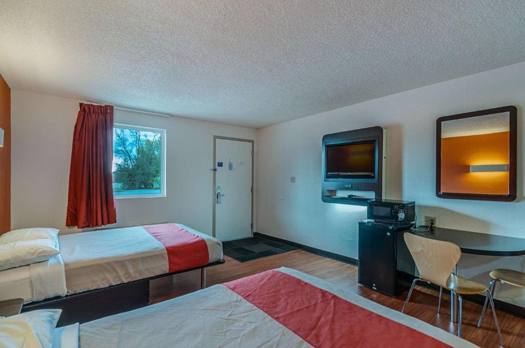 Deluxe Quadruple Room - Non-Smoking room - Image 2