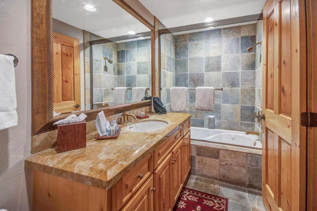 Two-Bedroom Deluxe Condo room - Image 3