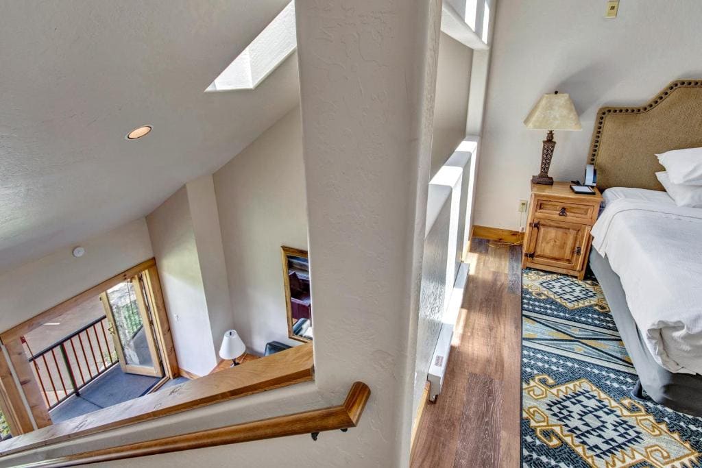 Three-Bedroom Suite room - Image 3