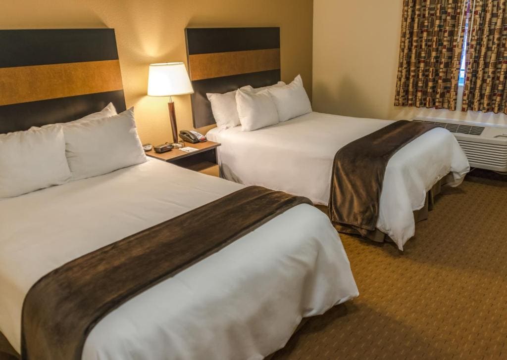 Double Room with Two Double Beds room - Image 1
