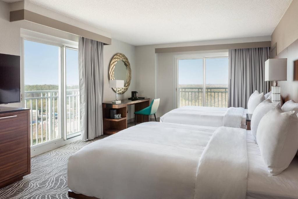 Queen Room with Two Queen Beds and Resort View room - Image 1