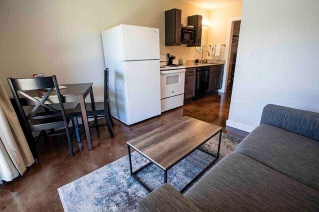 Deluxe Suite room - Image 2