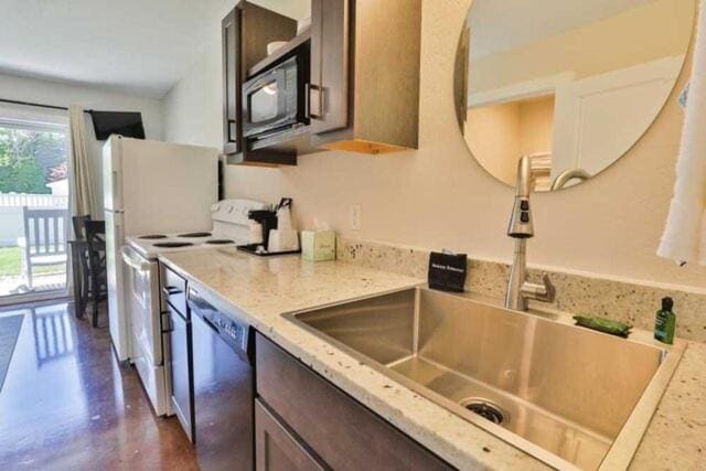 Deluxe Suite room - Image 3