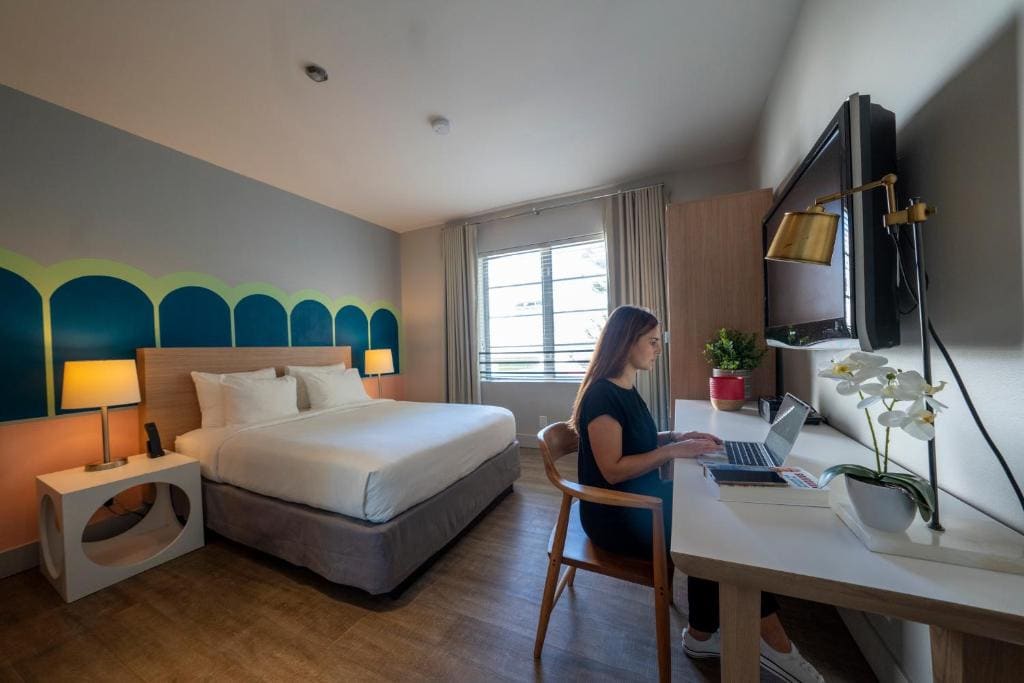 Superior King room - Image 3