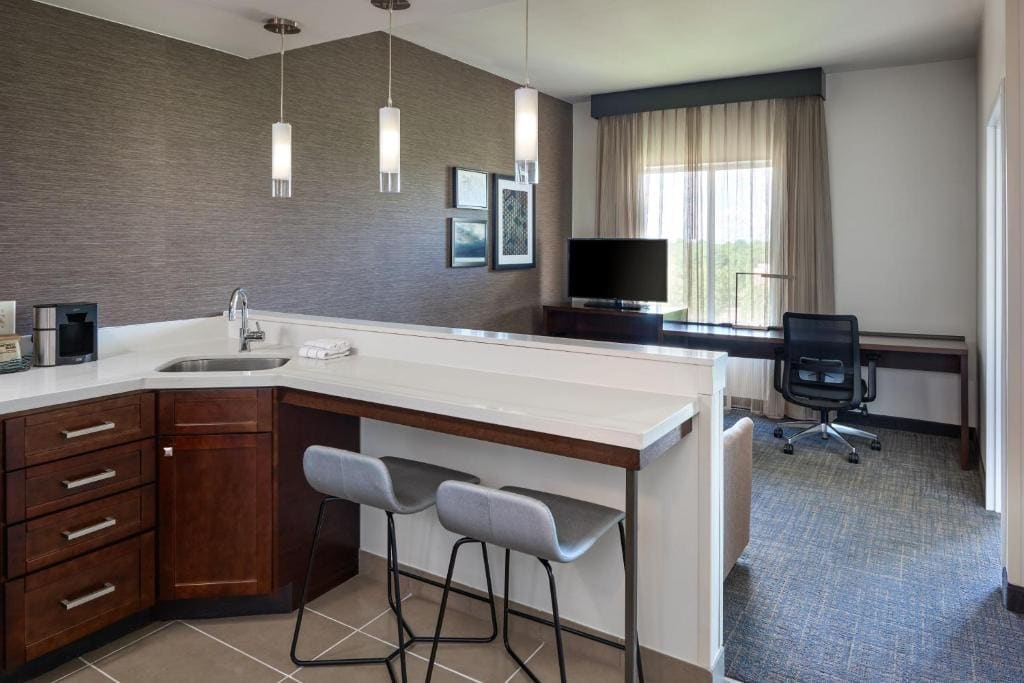 One-Bedroom King Suite with Sofa Bed room - Image 1