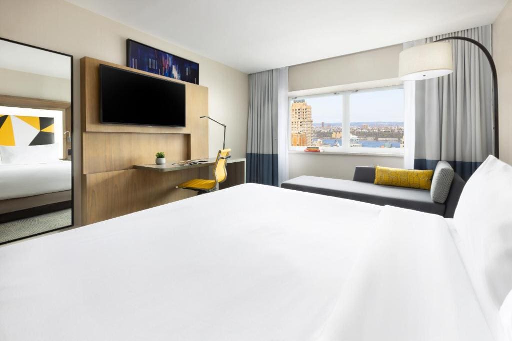 Social Superior Hudson River View King room - Image 2