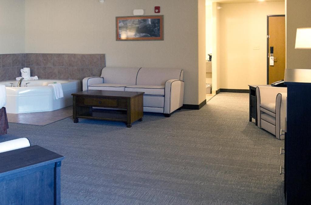 Executive Suite room - Image 3