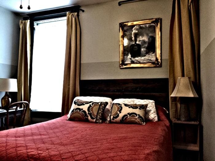 Queen Room room - Image 2