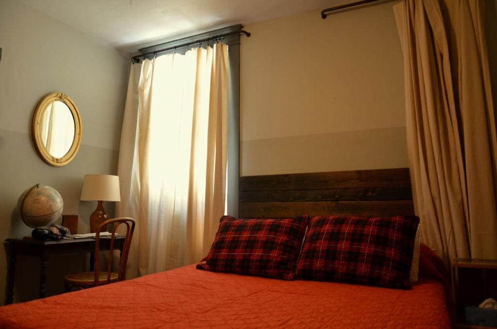 Queen Room room - Image 1