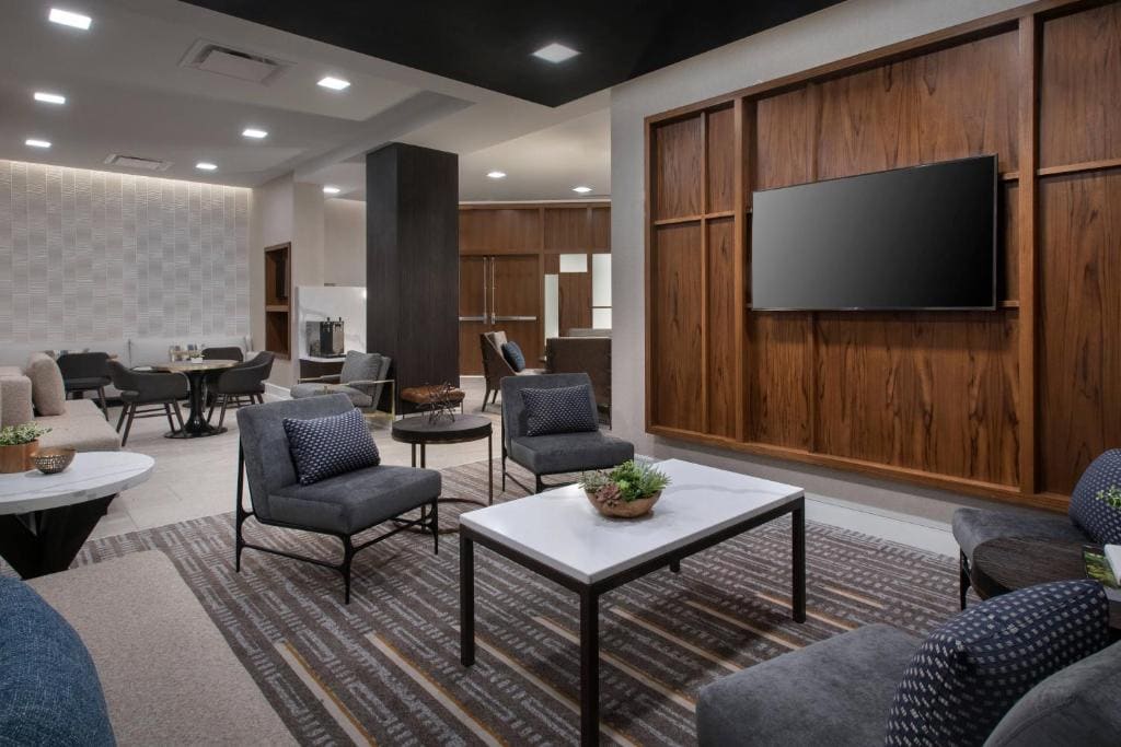 Concierge Level King Room - High Floor room - Image 2