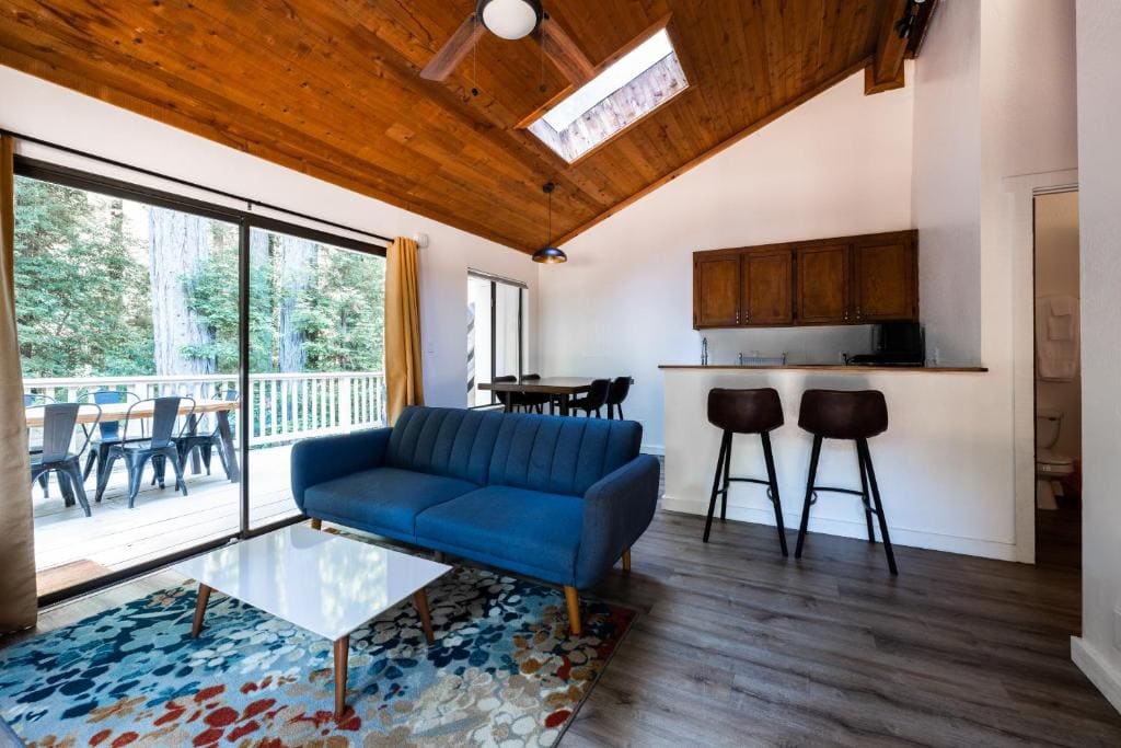 Quail Cabin room - Image 3