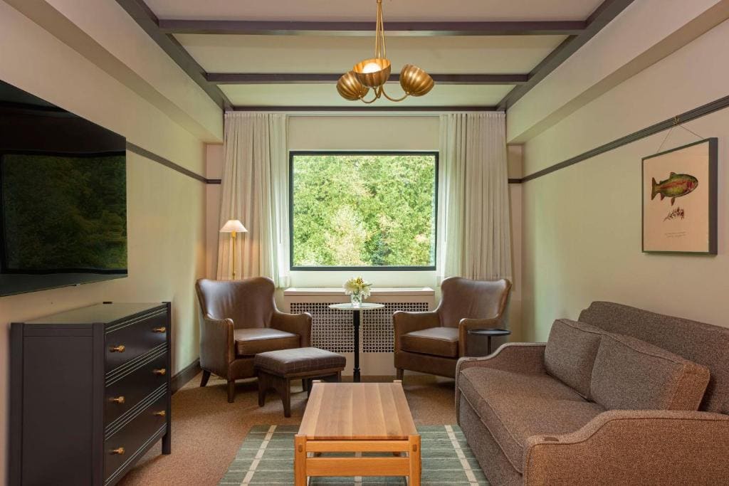 King Room with Sofa Bed room - Image 2