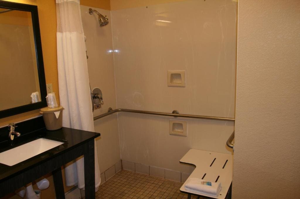Single Room - Disability Access room - Image 1