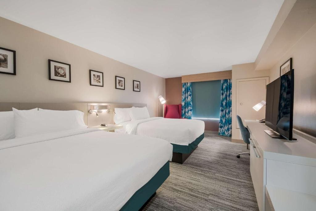 Standard Queen Room with Two Queen Beds room - Image 2