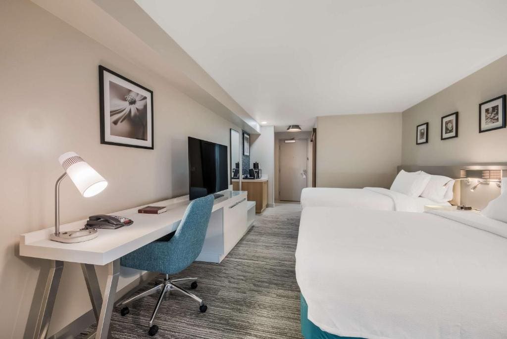 Standard Queen Room with Two Queen Beds room - Image 3