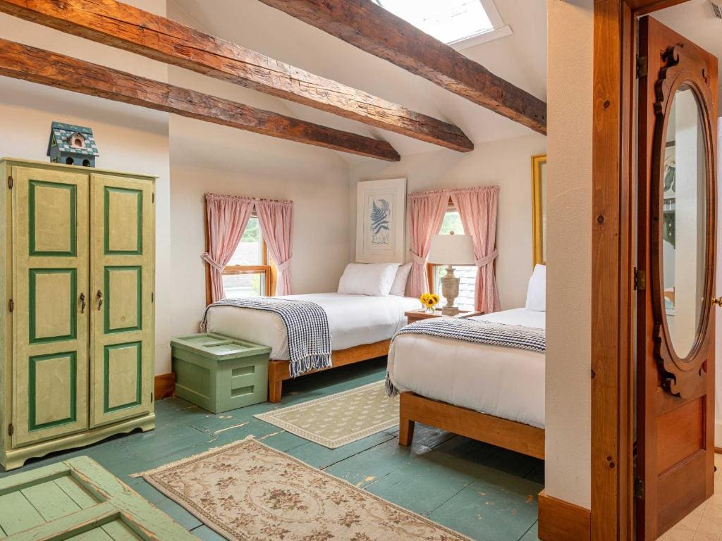 Deluxe King Suite room - Image 1
