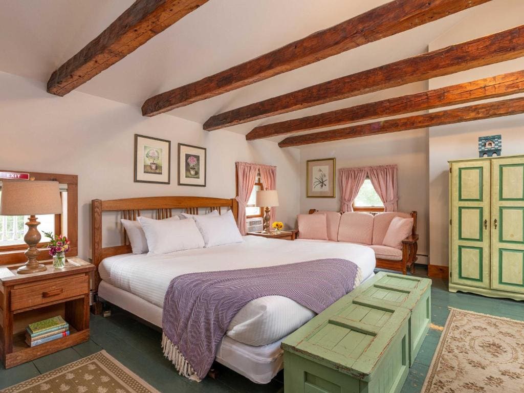 Deluxe King Suite room - Image 2