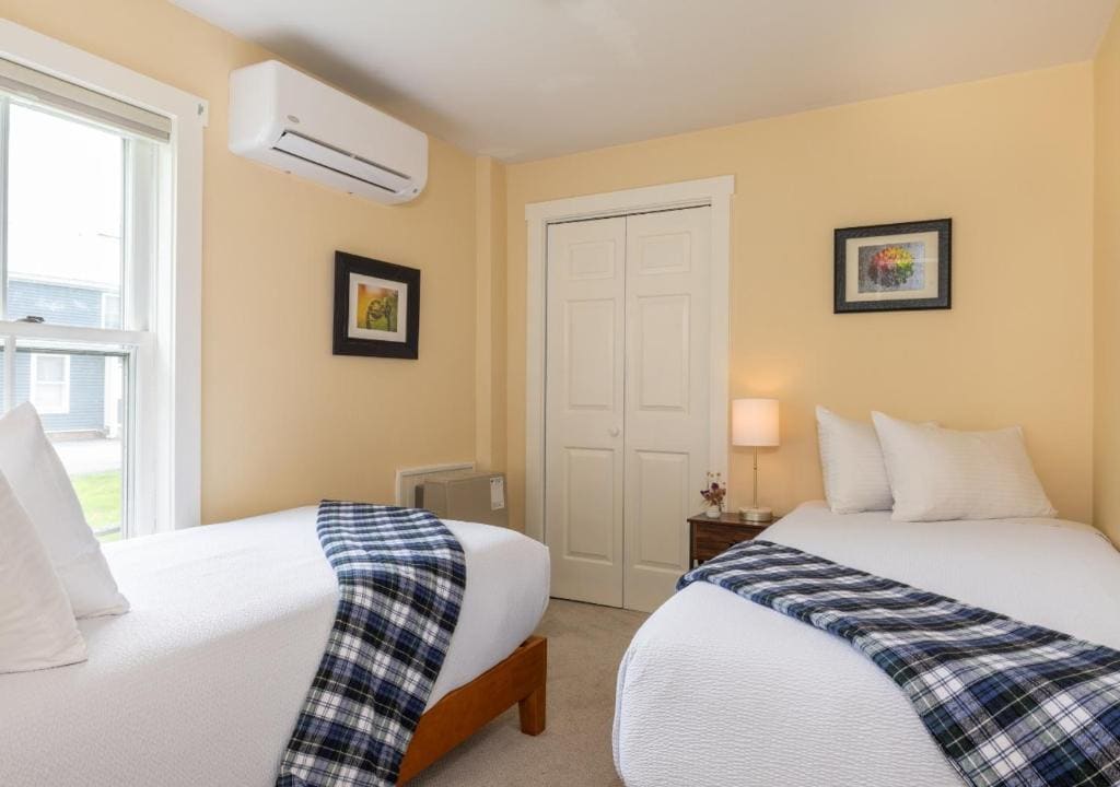 Deluxe Two Bedroom Studio room - Image 2