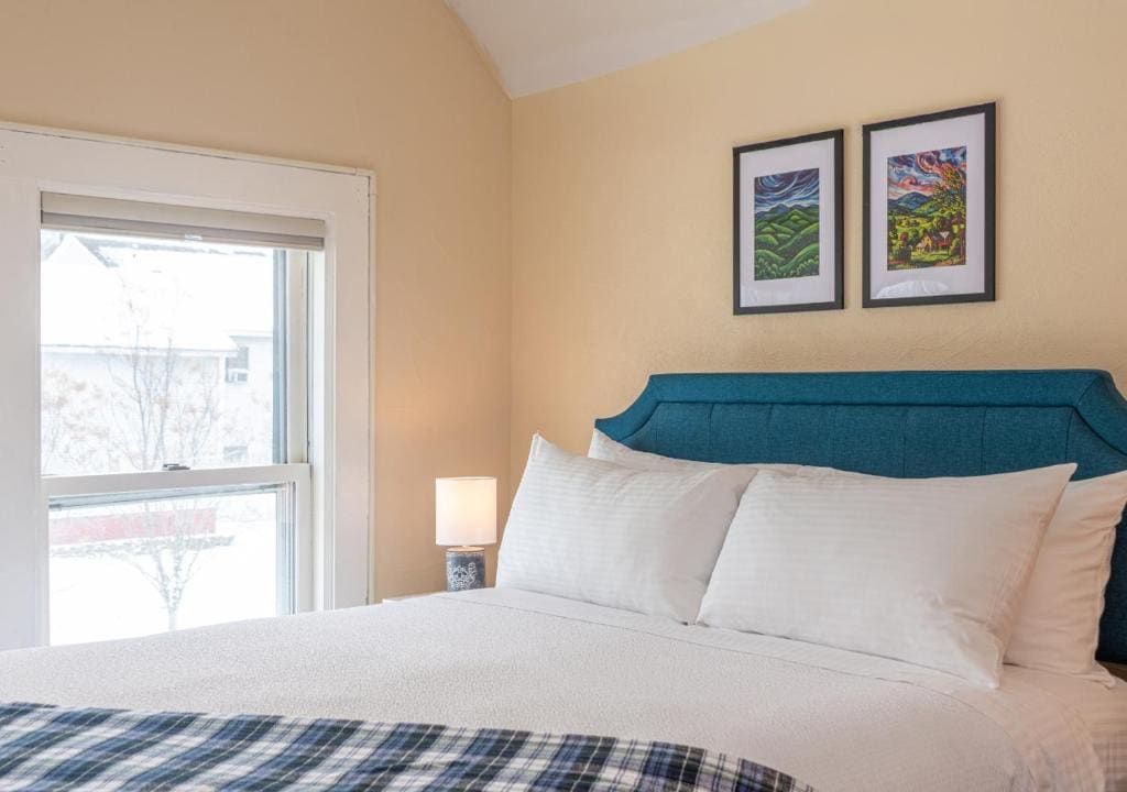 Two-Bedroom Suite room - Image 2
