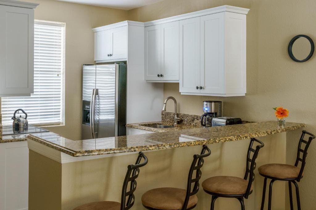 Deluxe Suite with Sea View room - Image 1