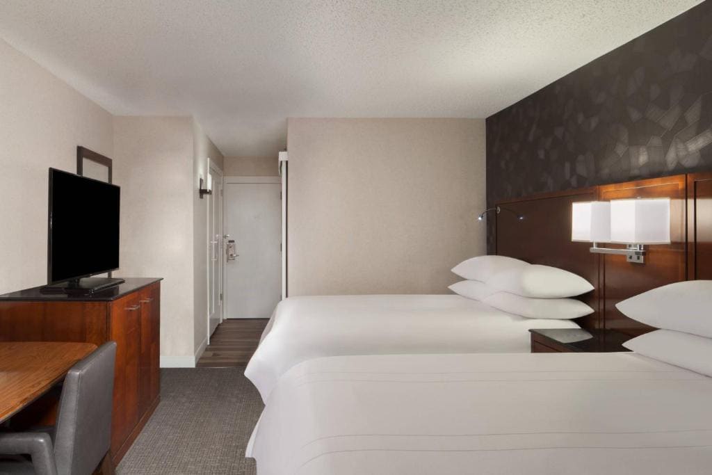 Double Room with Two Double Beds room - Image 1