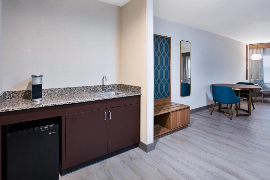 King Suite with Sofa Bed room - Image 1