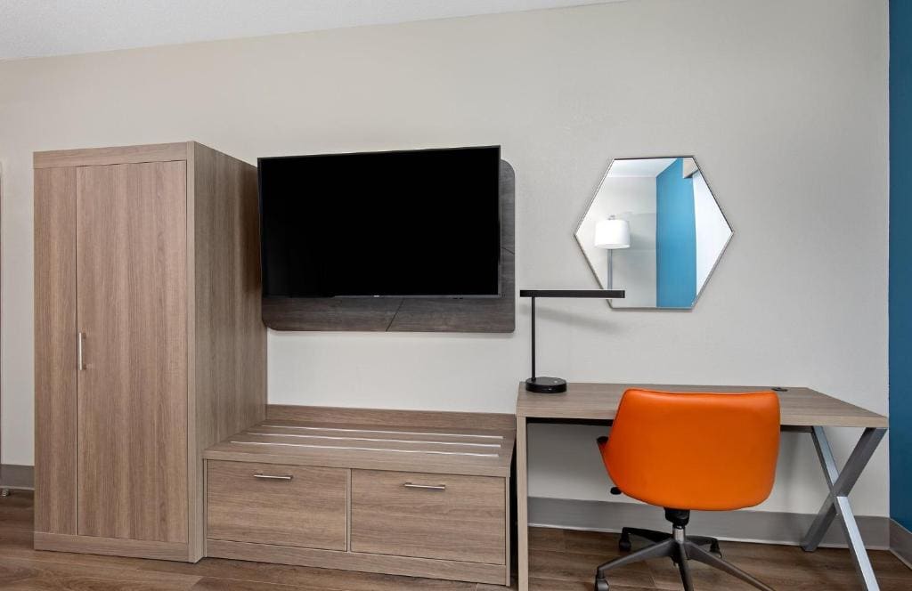 King Suite room - Image 3