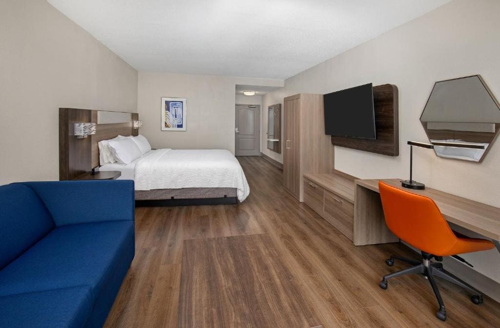 King Suite room - Image 2